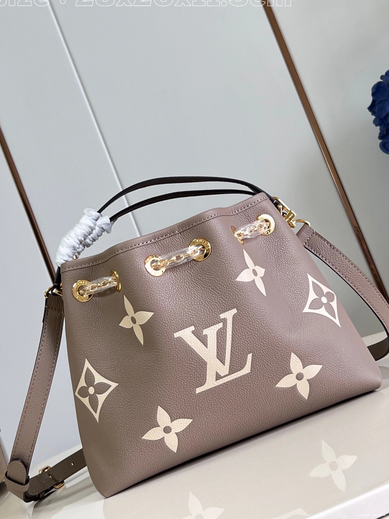 Summer Bundle-28*20*11.5CM LOUIS VUITTON 0814